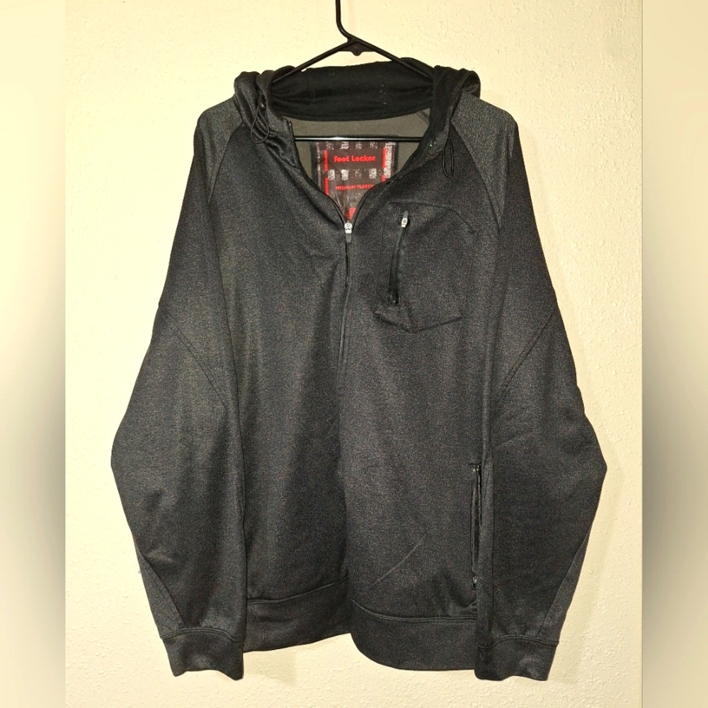 Black Men's Foot Locker Sweater Size Large